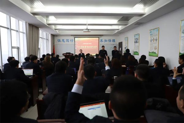 内部竞挖 内部竞挖