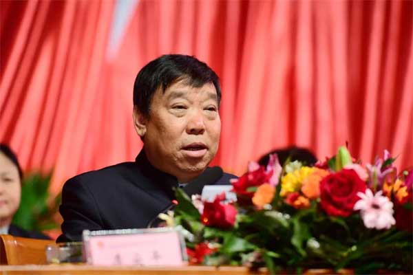 yl23455永利集团李安平董事长作报告 yl23455永利集团李安平董事长作报告