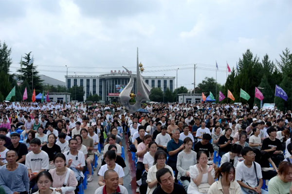 yl23455永利集团仁爱天使助学日现场 yl23455永利集团仁爱天使助学日现场